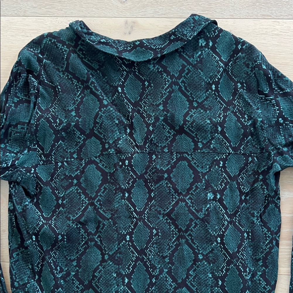ZARA Green Black snakeskin patterned Button Down Shirt - Picture 6 of 17